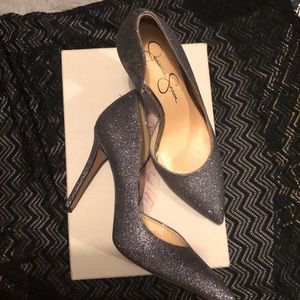 Jessica Simpson stilettos